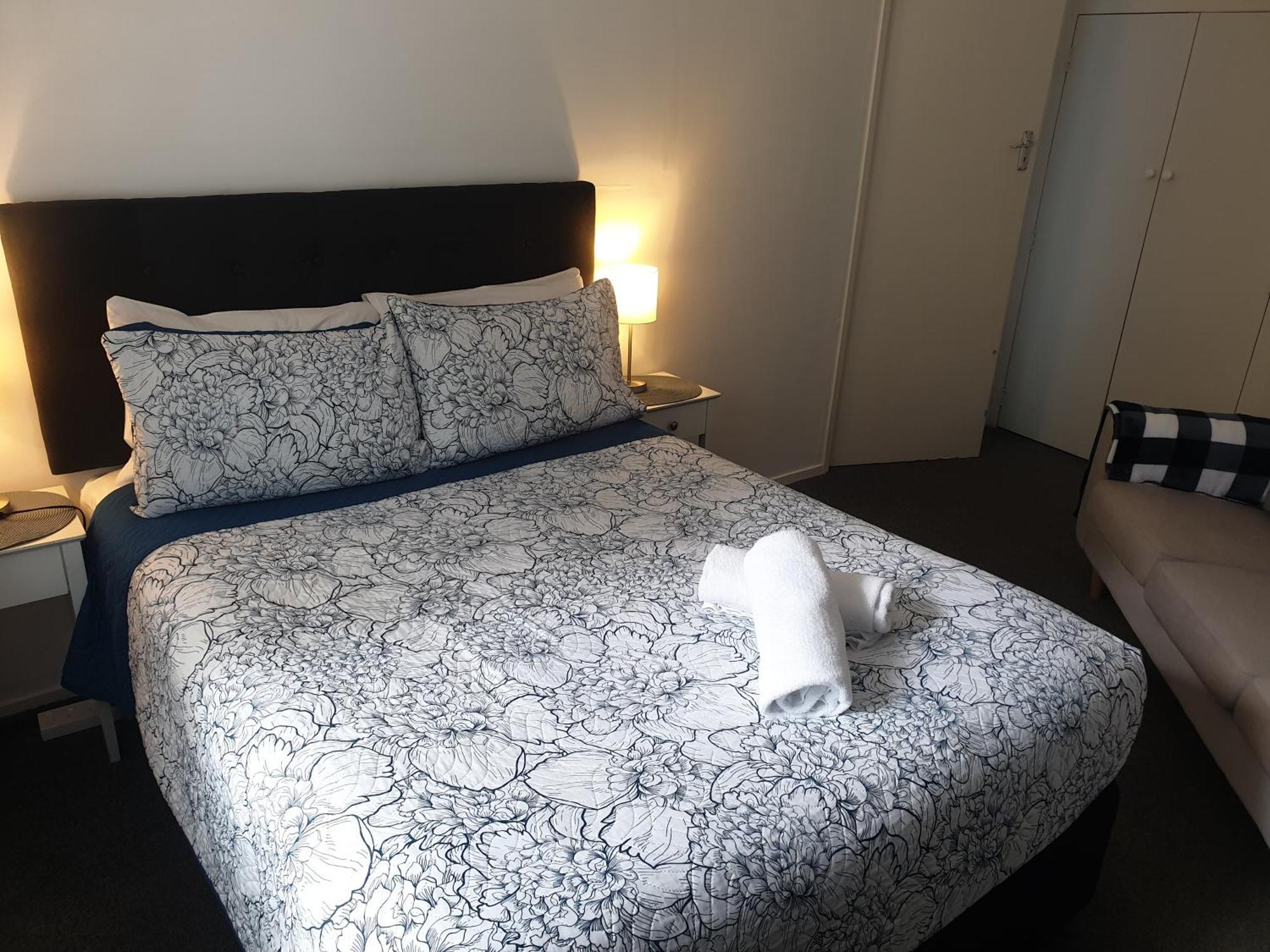 Motel Little Haven Lago Lago Taupo Esterno foto